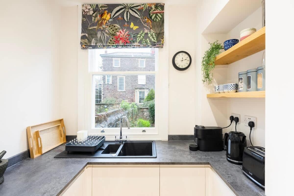 Spacious And Quiet Ground Floor Flat Bristol Bagian luar foto